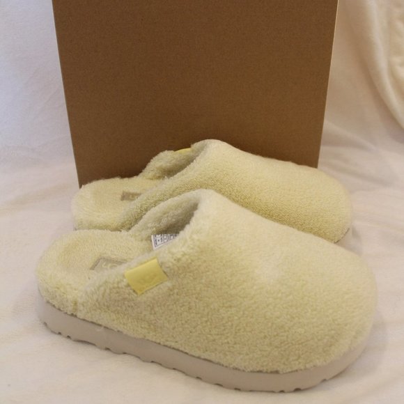 NIB UGG WOMEN'S TERRY SLIDE‎ SLIP ON SLIPPERS YELLOW - Picture 1 of 7